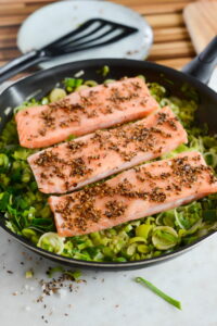 Lachs mit Lauch-Fondue (Fondue de poireau au saumon) DSC_1662 200x300