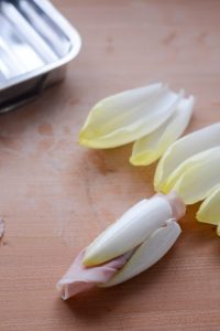 Chicorée-Schinken-Gratin (Endives au jambon) Chicoree Gratin Kochen 5 200x300