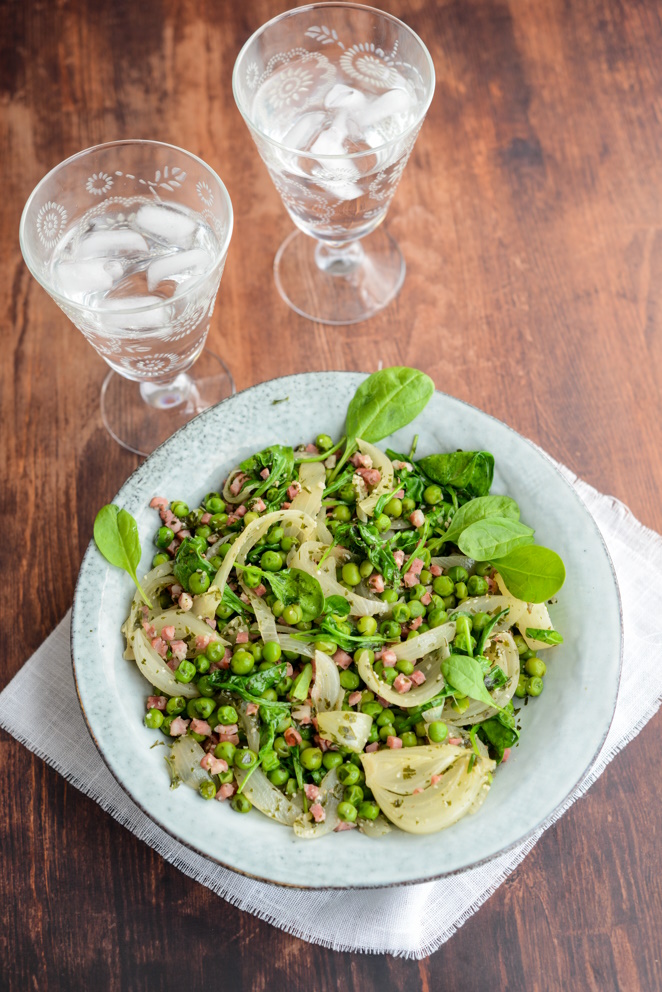 Erbsen mit Speck à la française Rezept