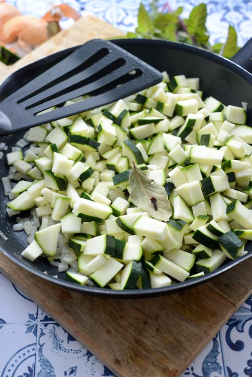 Herzhafter Zucchinikuchen Rezept