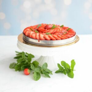 Erdbeer-Tarte ohne backen mit Pfeffer und Minze