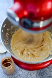 Haselnuss-Eis selber machen Haselnusseis Rezept 5 200x300