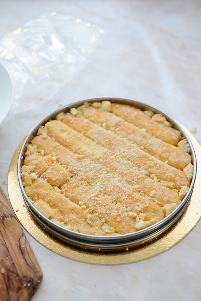 Erdbeer-Tarte ohne backen mit Pfeffer und Minze Rezept Erdbeer-Tarte ohne backen mit Pfeffer und Minze Rezept