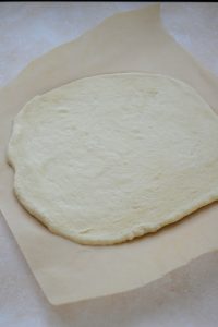 Tarte Fine mit Tomaten und Tapenade Tarte Tomaten Oliven 2 200x300