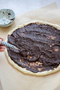 Tarte Fine mit Tomaten und Tapenade Tarte Tomaten Oliven 6 200x300