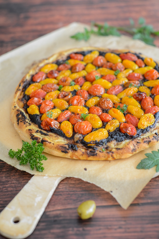 Tarte Fine mit Tomaten und Tapenade tomaten-oliven-tarte