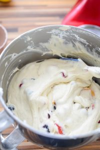 Saftiger Joghurt-Sommerkuchen mit Beeren: Tutti-Frutti-Kuchen DSC_4584 200x300 1