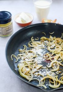 Hähnchen mit Senf-Sauce Hähnchen Mit Senf Sauce 3 208x300
