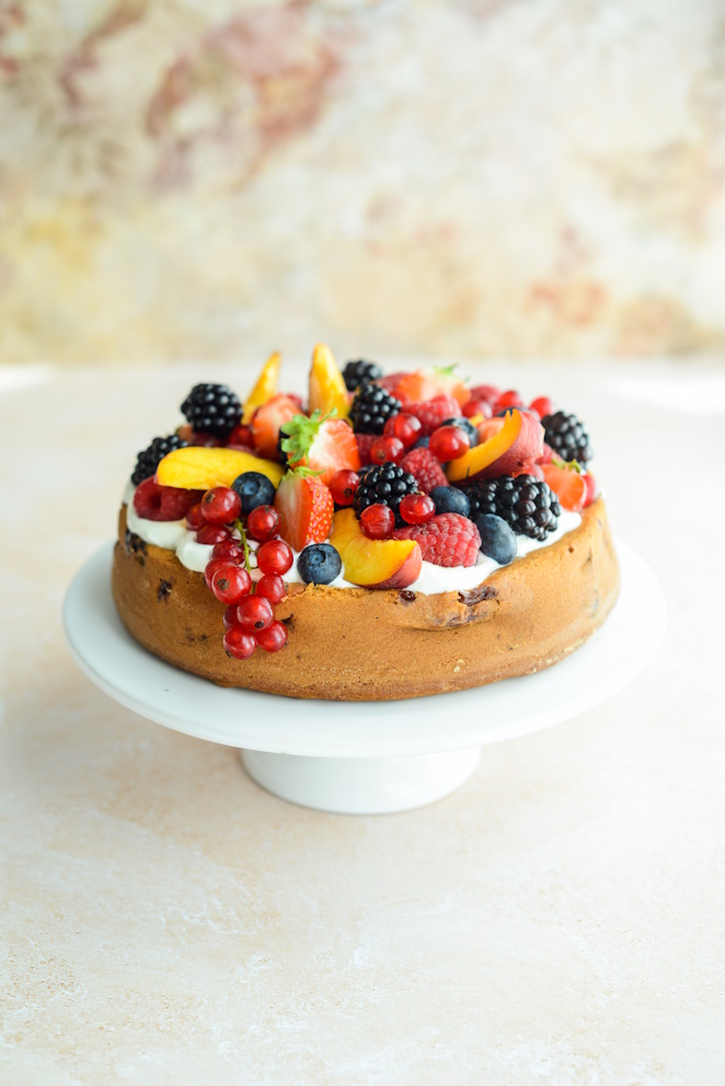  Saftiger Joghurt Sommerkuchen Mit Beeren Tutti Frutti Kuchen