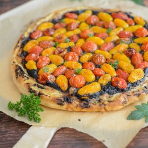 Tarte Fine mit Tomaten und Tapenade