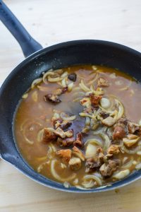 Schweinebraten mit Pflaumen und Haselnüssen Schweinefilet Rezept Mit Cognac 4 200x300