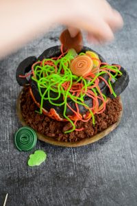 Zauberkessel Kuchen (Gâteau chaudron magique) Zauberkesselkuchen Rezept 8 200x300
