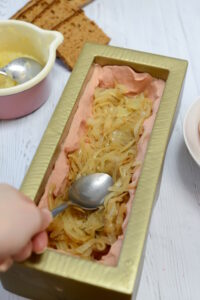 Leberwurst Pastete mit Äpfeln und Zwiebeln Leberwurst Pastete Mit Apfel 11 200x300