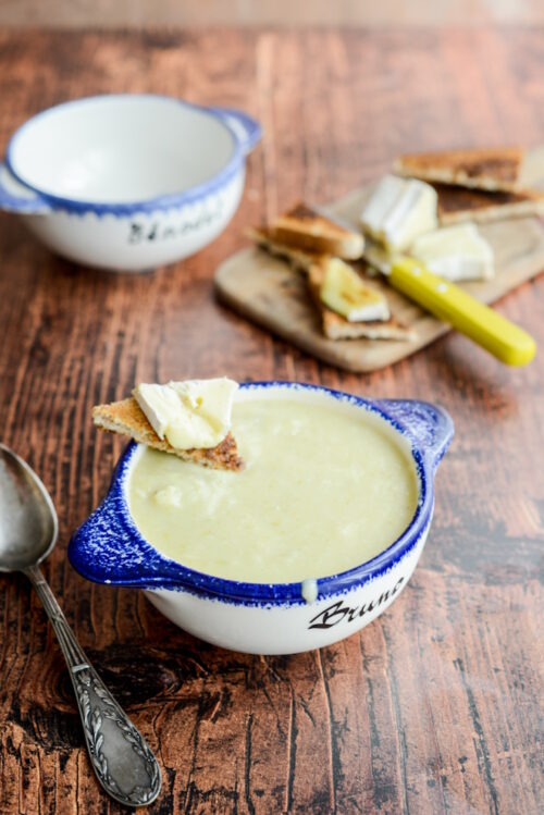 Chicoree- und Camembert-Suppe Rezept