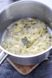 Chicoree- und Camembert-Suppe Chicoree Und Camembert Suppe Rezept 6 200x300