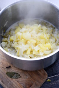 Chicoree- und Camembert-Suppe Chicoree Und Camembert Suppe Rezept 8 200x300