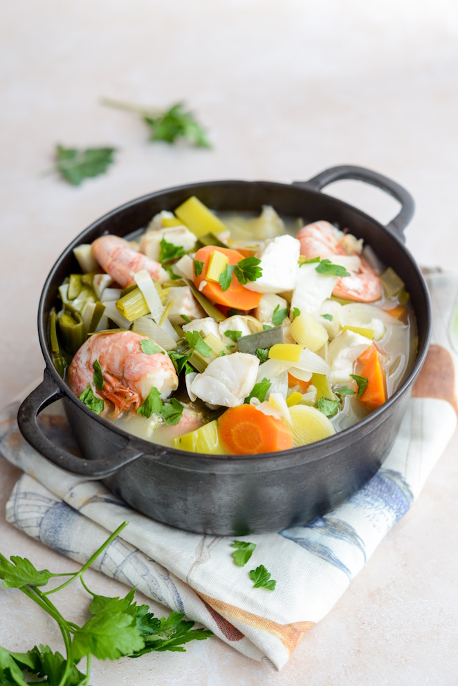 Pot-au-feu mit Fisch und Garnelen fisch-pot-au-feu-rezept-mit-garnele