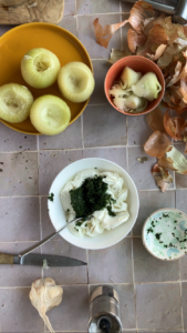 Gebackene Zwiebeln Gebackene Zwiebeln Mit Ziegenkäse 11 169x300