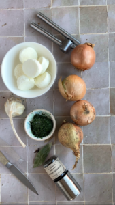 Gebackene Zwiebeln Gebackene Zwiebeln Mit Ziegenkäse Zutaten 169x300
