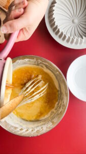 Quatre-quarts mit Vanille Gleichschwerkuchen Rezept Schritt 13 Eier Aufschlagen Mit Schneebesen