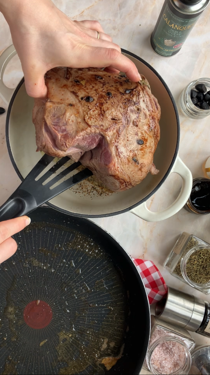 Lammbraten mit Piment d’Espelette und schwarzem Knoblauch Rezept