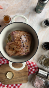 Lammbraten mit Piment d'Espelette und schwarzem Knoblauch Lammbraten Mit Piment D Espelette 8 169x300