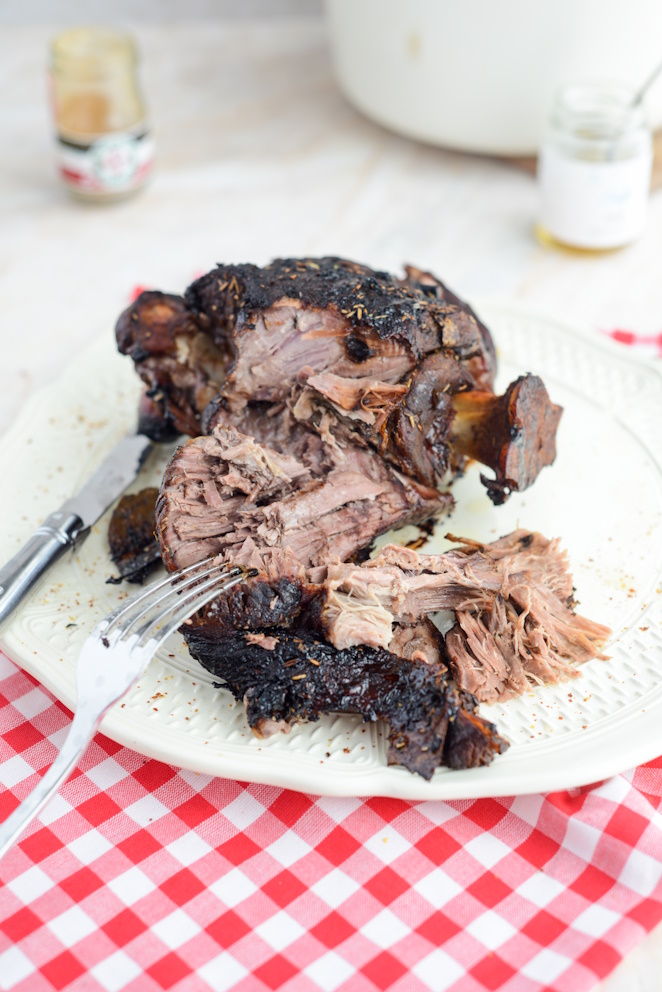 Lammbraten mit Piment d'Espelette und schwarzem Knoblauch lammbraten-mit-piment-d-espelette-und-schwarze-knoblauch-3