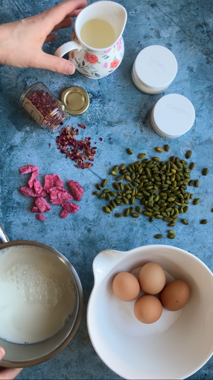 Rosen-Pistazien-Eis Rezept