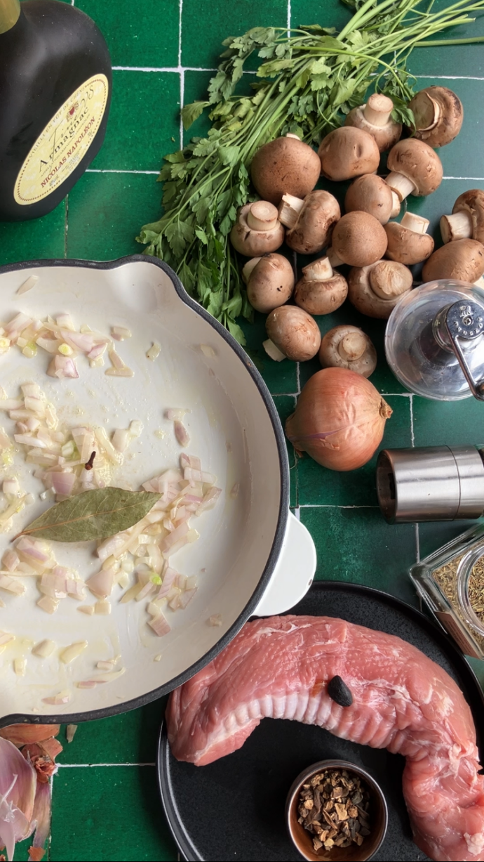 Schweinmedaillons mit Champignons-Sahne-Sauce Rezept