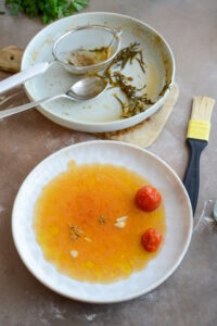 Blätterteigschnecke mit konfierten Tomaten und Ziegenkäse Blätterteig Rolle Mit Tomaten Und Knoblauch 8 200x300