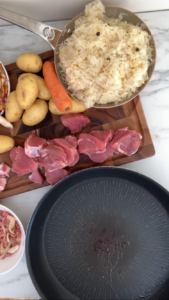 Choucroute mit Schweinemedaillons und Pilzen Choucroute Mit Schweinemedaillons Und Pilzen 5 169x300