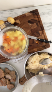 Choucroute mit Schweinemedaillons und Pilzen Einfache Choucroute Rezept 6 169x300