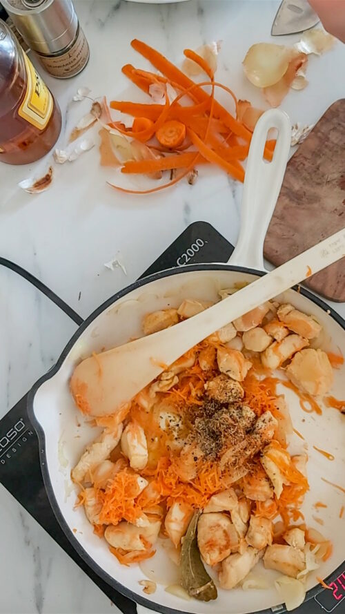 Hähnchenbrust mit Calvados-Sahne Sauce und Pfifferlingen Rezept