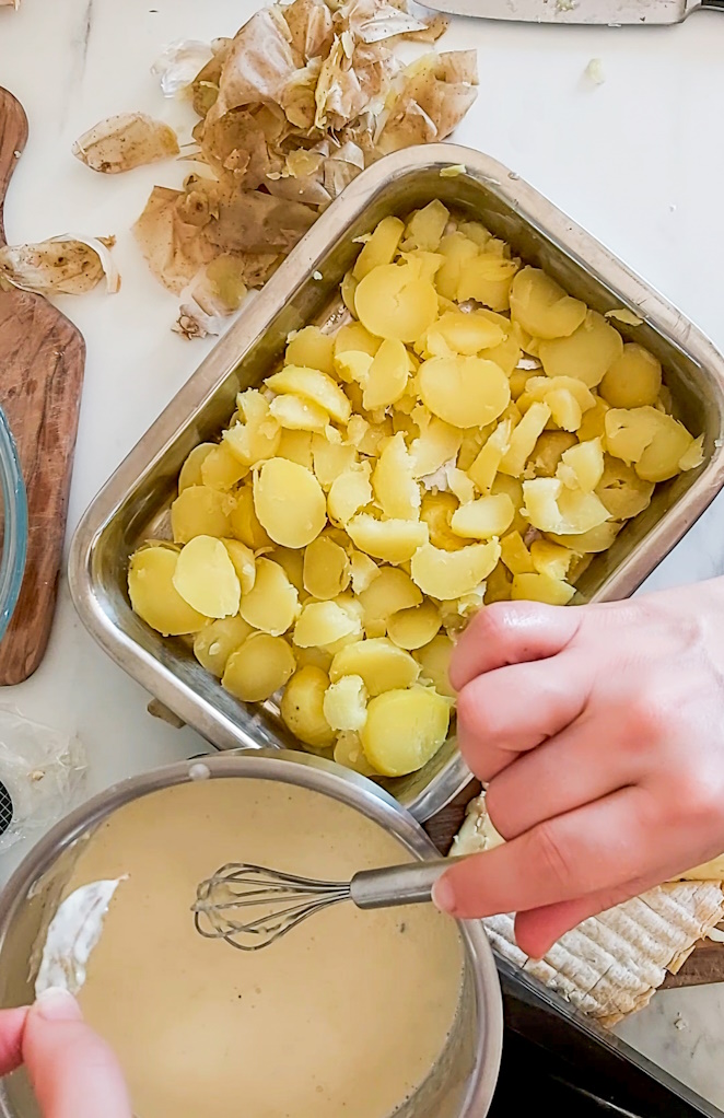 Kartoffelgratin aus der Normandie – mit Pont L’Evêque Käse Rezept Kartoffelgratin aus der Normandie – mit Pont L’Evêque Käse Rezept