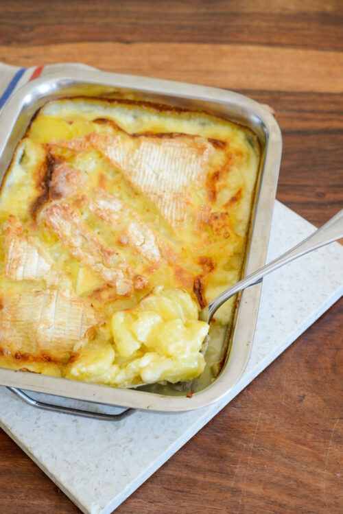 Kartoffelgratin aus der Normandie – mit Pont L’Evêque Käse Rezept Kartoffelgratin aus der Normandie – mit Pont L’Evêque Käse Rezept