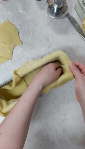 Gemüsepastete im Teigmantel - Paté en croûte aux légumes Gemüsepastete Im Teigmantel Rezept 10 172x300