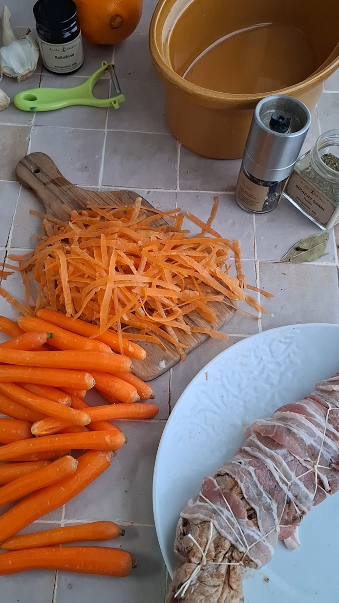 Schweinebraten mit Möhren und Salbei Rezept