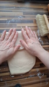 Croissants mit Dulcey Croissant Backen Fluffig 3 169x300