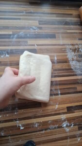 Croissants mit Dulcey Croissant Backen Fluffig 6 169x300