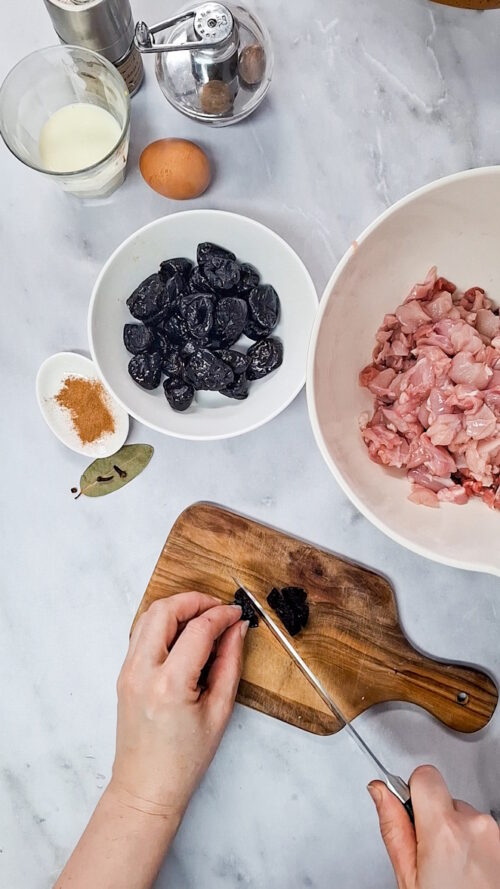 Kaninchenterrine mit Pflaumen Rezept Kaninchenterrine mit Pflaumen Rezept