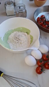 Tomaten Clafoutis Herzhaftes Clafoutis Schritt 14 Teig Anrühren Mit Eiern 169x300