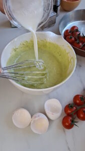 Tomaten Clafoutis Herzhaftes Clafoutis Schritt 19 Milch In Teig Eingiessen 169x300