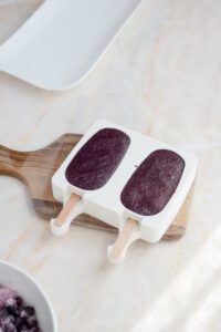 Cassis-Sorbet ohne Eismaschine Schwarze Johannisbeere Sorbet Eis 200x300