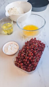 Johannisbeerkuchen mit Baiser Johannisbeerkuchen Mit Baiser Zutaten 169x300