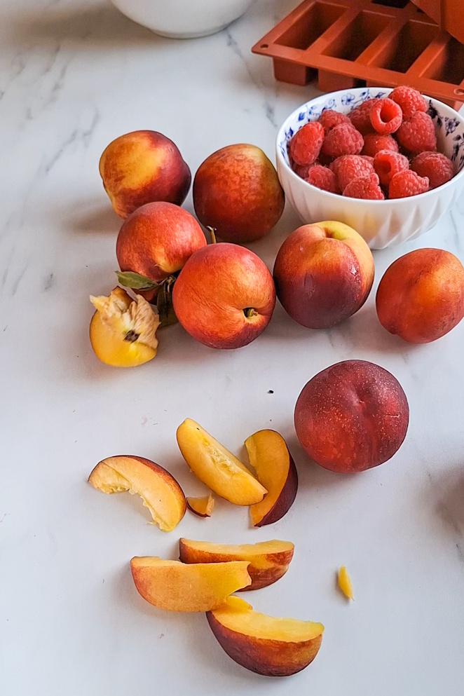 Nektarinen-Himbeer-Kuchen Rezept