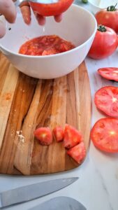 Gefüllte Tomaten mit Couscous und Sommergemüse – einfaches, vegetarisches Sommerrezept Gefüllte Tomaten Mit Couscous Und Sommergemüse 2 169x300