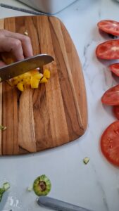 Gefüllte Tomaten mit Couscous und Sommergemüse – einfaches, vegetarisches Sommerrezept Gefüllte Tomaten Mit Couscous Vegetarisches 2 169x300