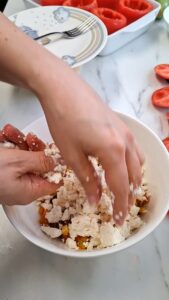Gefüllte Tomaten mit Couscous und Sommergemüse – einfaches, vegetarisches Sommerrezept Gefüllte Tomaten Mit Couscous Vegetarisches 7 169x300