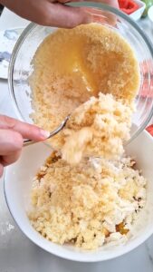 Gefüllte Tomaten mit Couscous und Sommergemüse – einfaches, vegetarisches Sommerrezept Gefüllte Tomaten Vegetarisches 1 169x300
