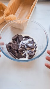 Saftiger Schokokuchen mit Birnen und Haselnüssen Saftiger Schokoladenkuchen Mit Birnen Und Haselnüssen Rezept 7 169x300